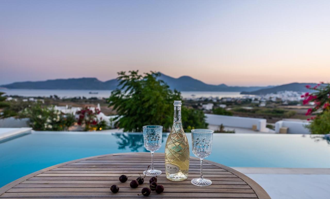 Blu Suites And Studios Adamantas  ภายนอก รูปภาพ