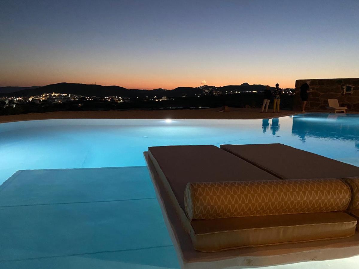 Blu Suites And Studios Adamantas  ภายนอก รูปภาพ