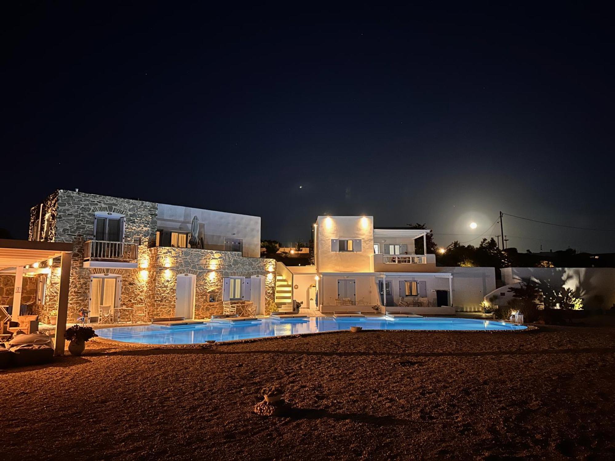 Blu Suites And Studios Adamantas  ภายนอก รูปภาพ